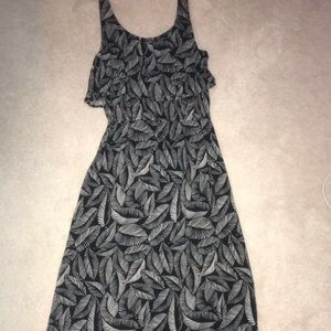 Black and white leave maxi dress